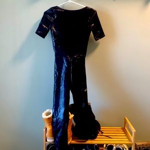 Shiny black dance costume for solos